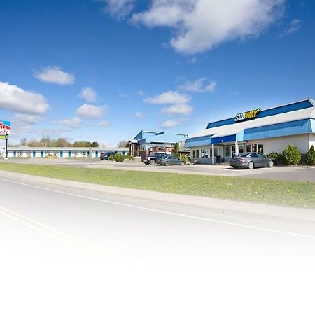 Motel Claude Degelis Dış mekan fotoğraf