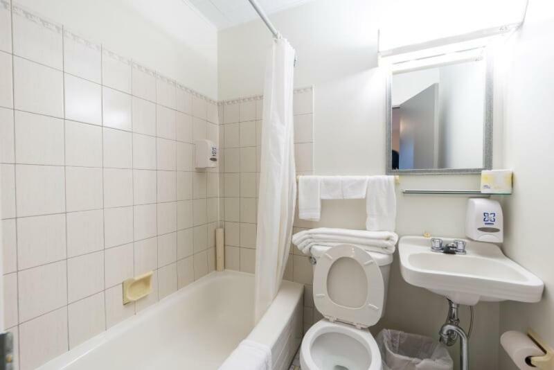 Motel Claude Degelis Dış mekan fotoğraf